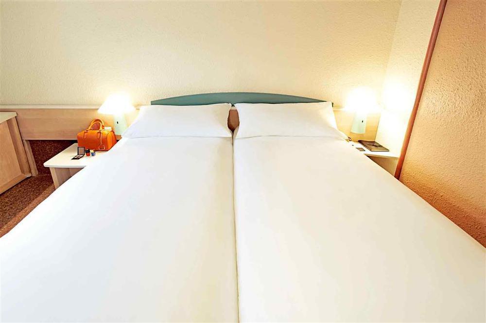 فندق Ibis Saint Gratien - Enghien-Les-Bains الغرفة الصورة